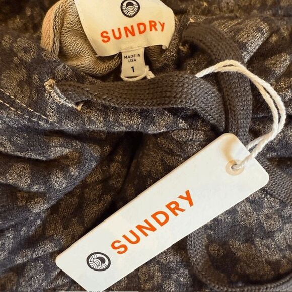 NEW! Sundry Teddy Striped Floral Hoodie Brown w/Pink Arm Stripes Size Small (1) - Picture 8 of 13